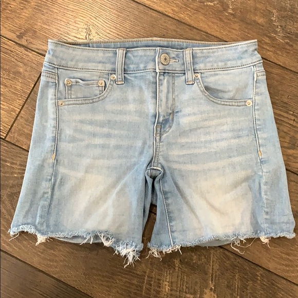 AEO Next Level Stretch Midi Shorts - Picture 2 of 9